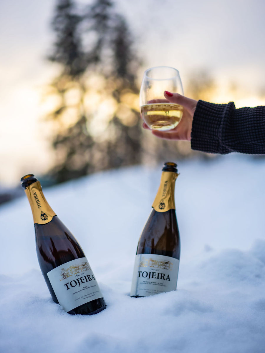 Casa da Tojeira 'Tojeira' Sparkling Brut Reserva White Blend 2022 - The Green Wine